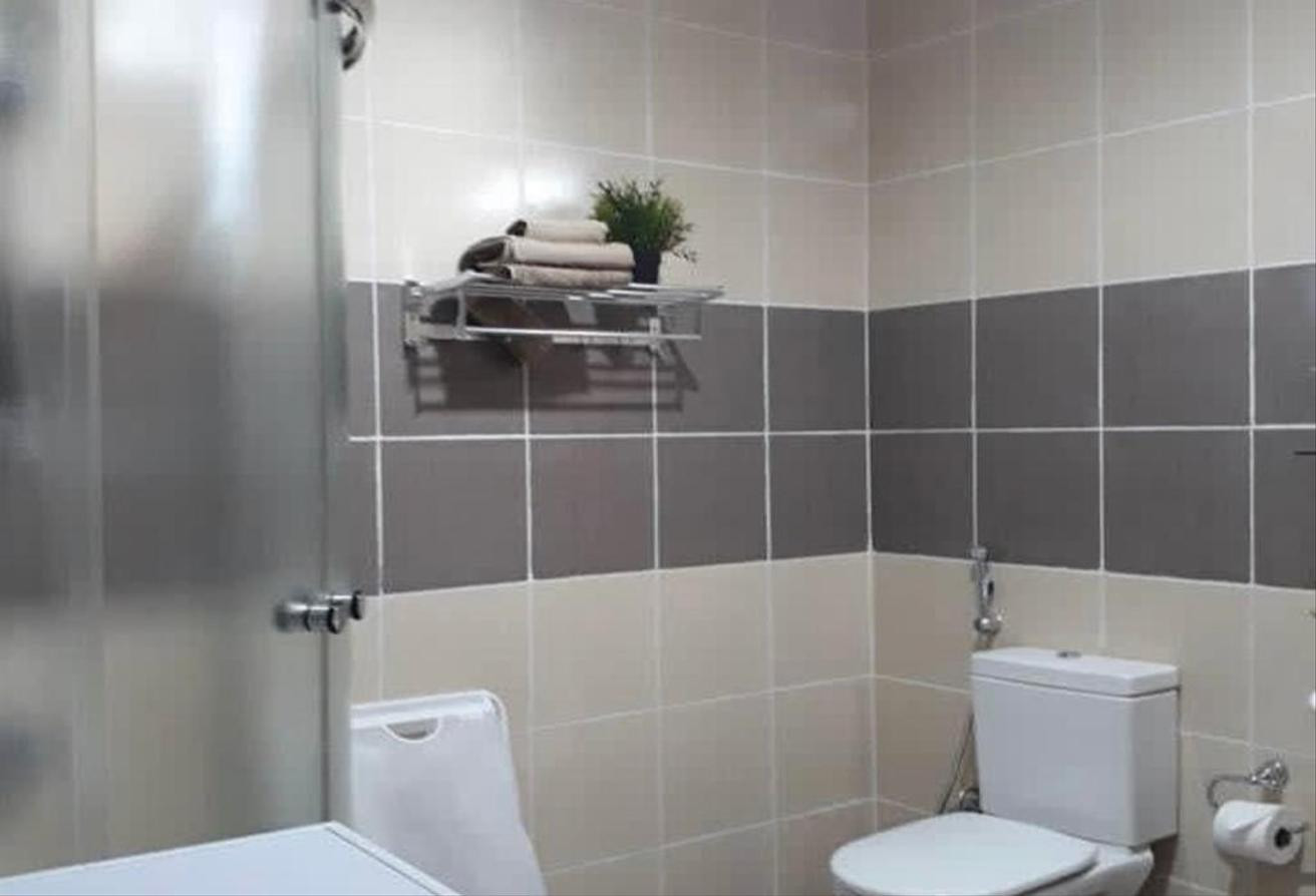 free month furnished 1bhk@compound+pool+gym - Apartment in Muaither South