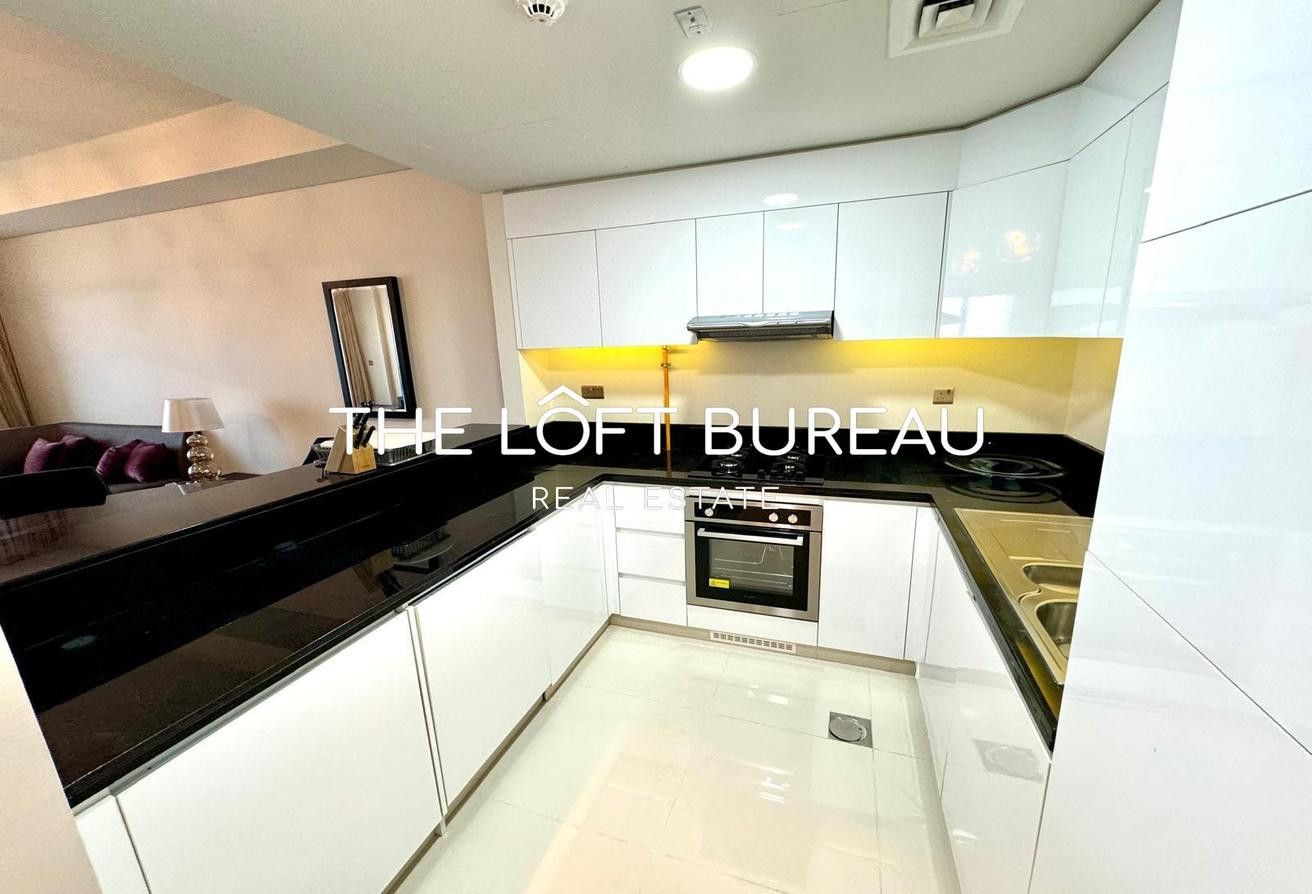 2 BEDROOM| SEA VIEW| WATERFRONT| TITLE DEEDS AVAIL
