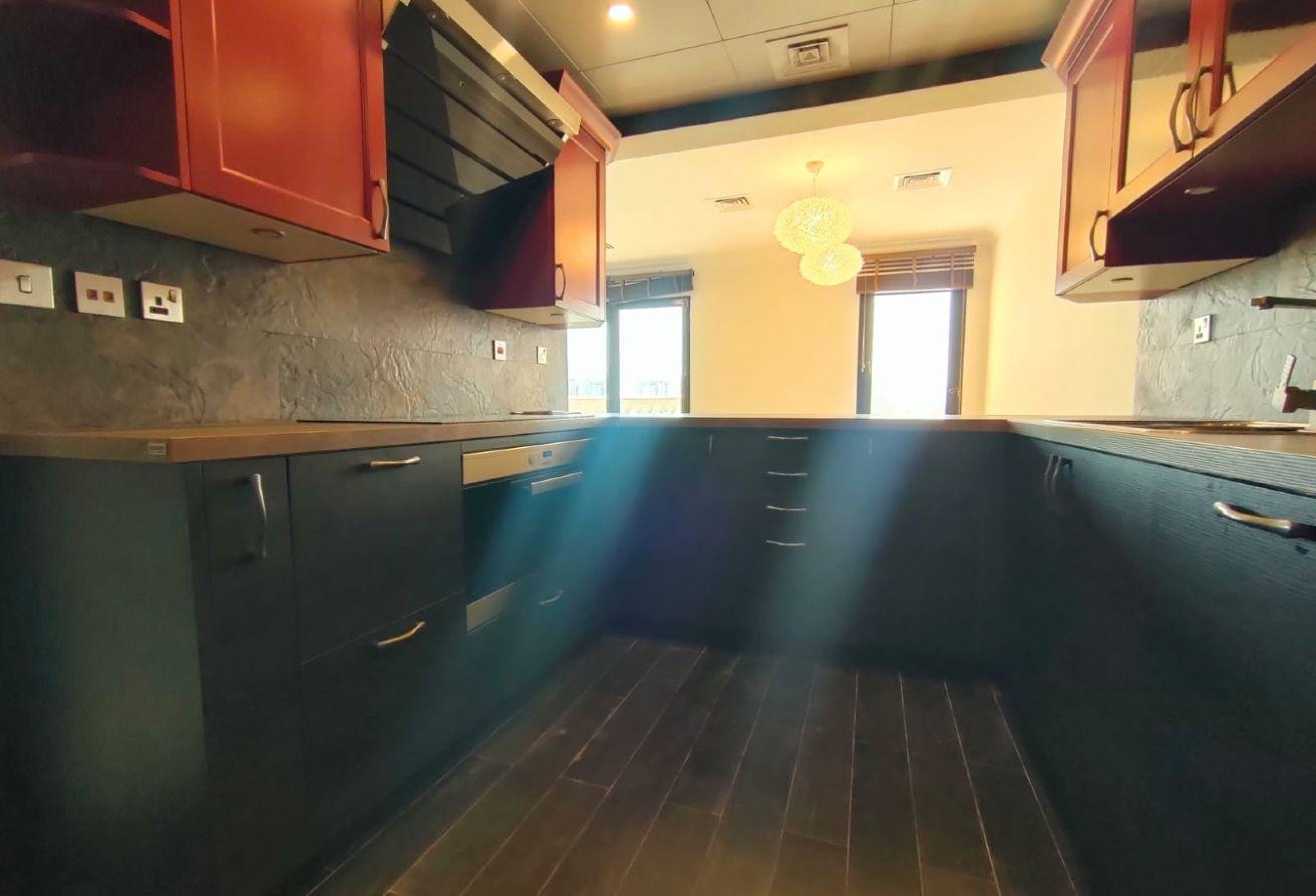Spacious 2 Badrooms SF | Balcony W/ Marina View