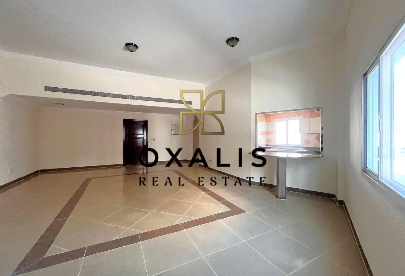 HUGE AND SPACIOUS 2 BHK UNFURNISHED | NEAR METRO - Apartment in Hadramout Street