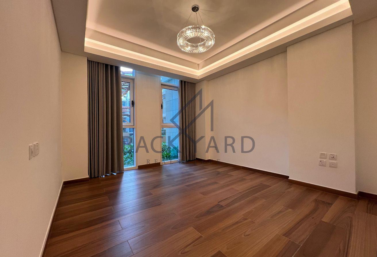 1 BHK FF BRAND NEW APARTMENT IN CRYSTAL RESIDENCE