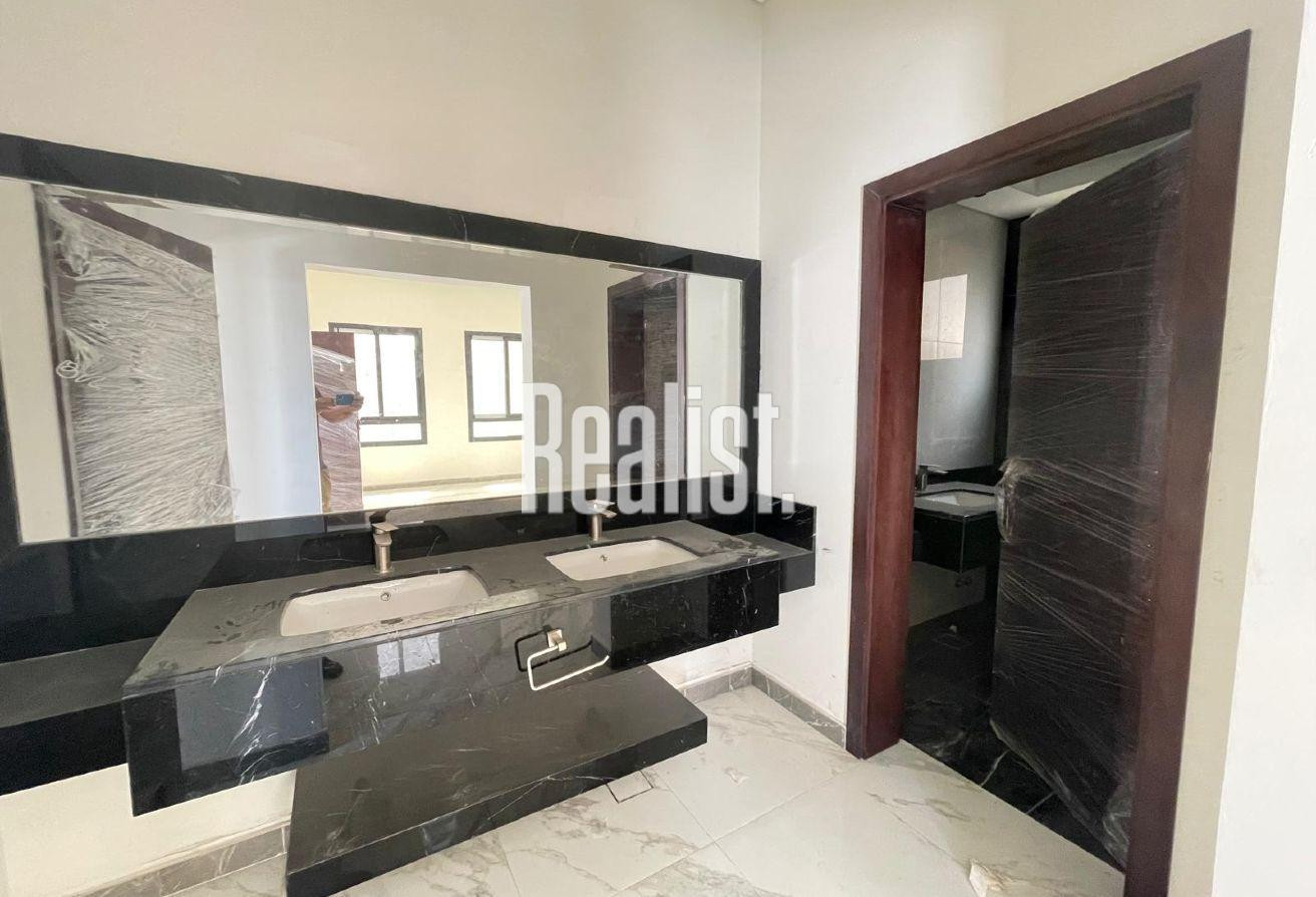 ELEGANT | 7+DRIVER STANDALONE VILLA| WITH ELEVATOR - Villa in Al Kheesa