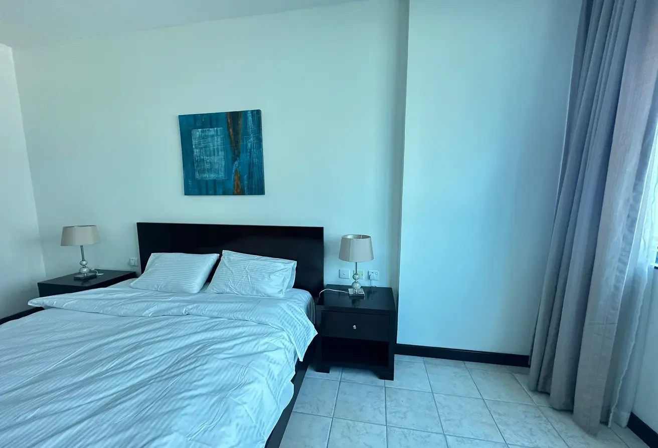 Stylish 3 Plus Maid with City/Sea View with Bills - Apartment in West Bay