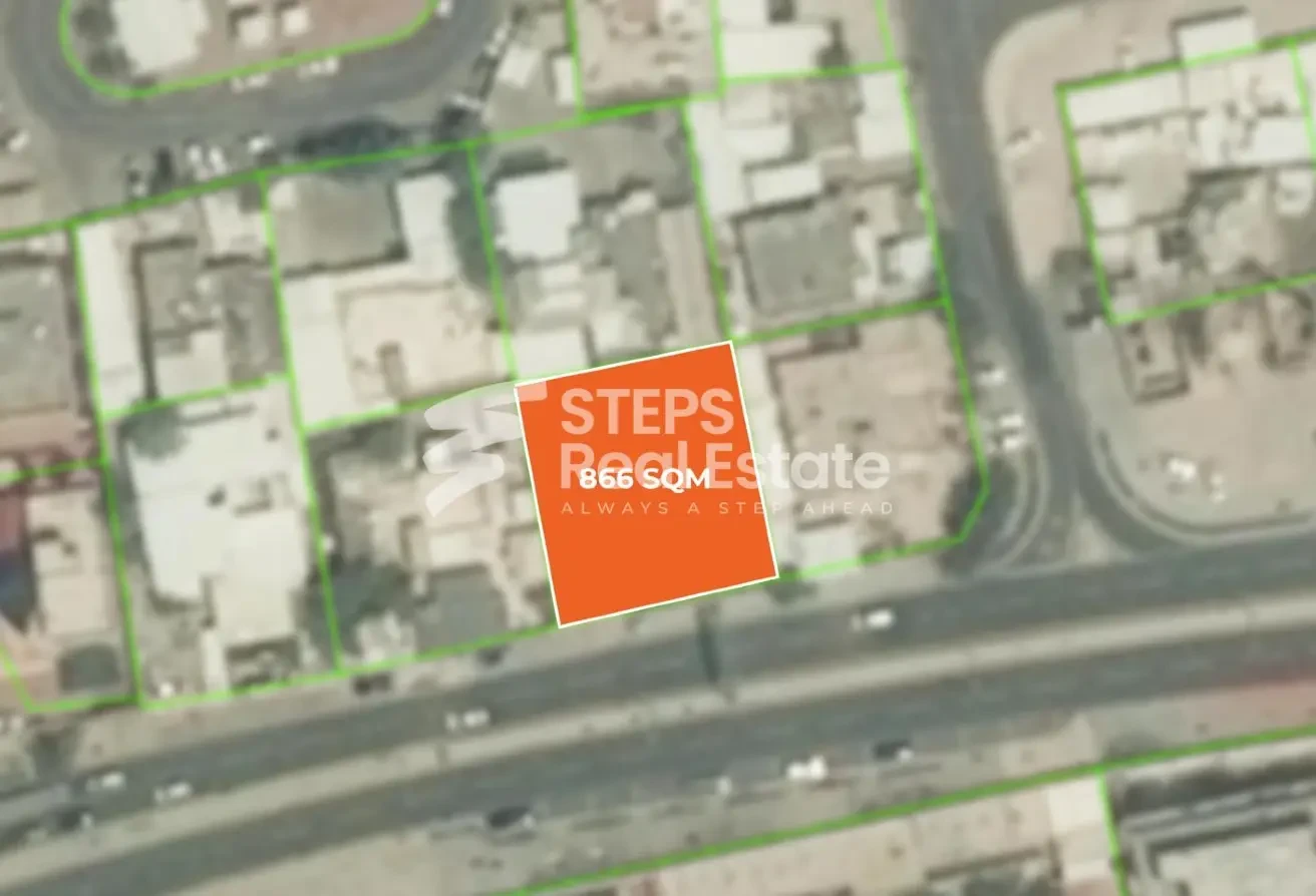 Buildable Residential Land of Old House for Sale - Labor Camp in Al Luqta