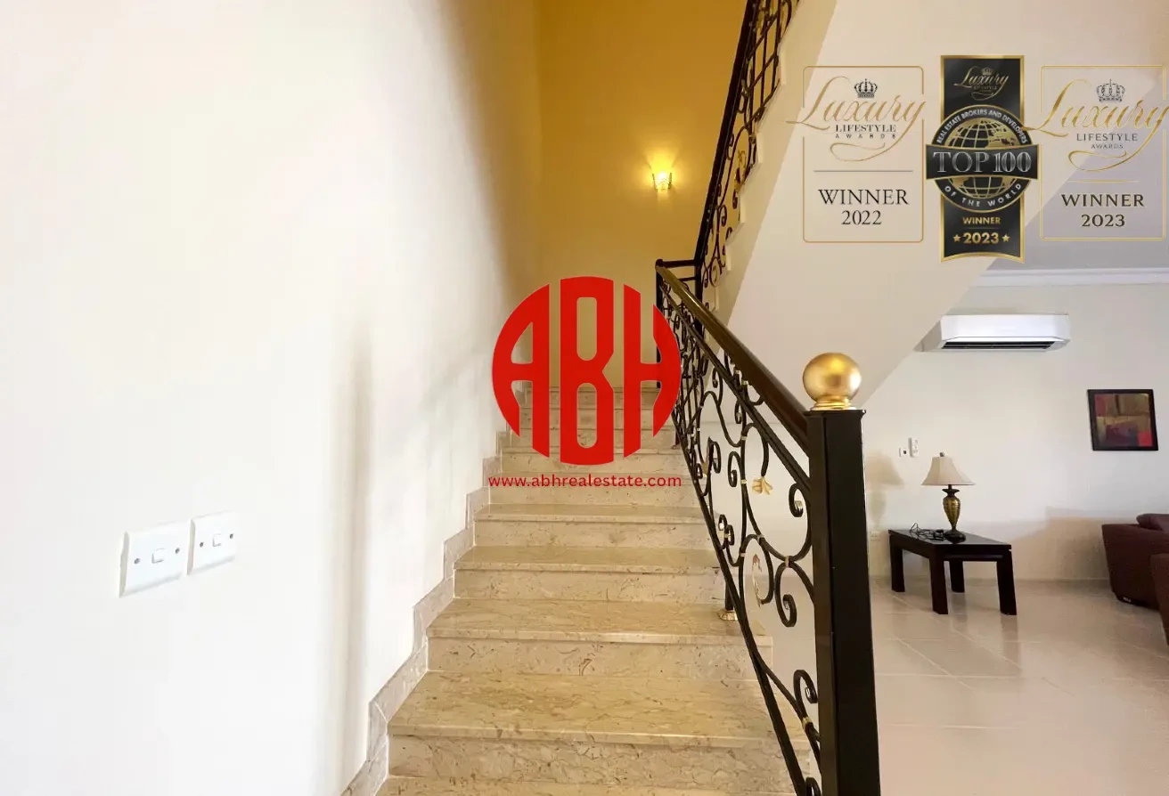 HOT OFFER | 5BR VILLA + POOL ACCESS |CALM COMPOUND - Compound Villa in Abu Hamour