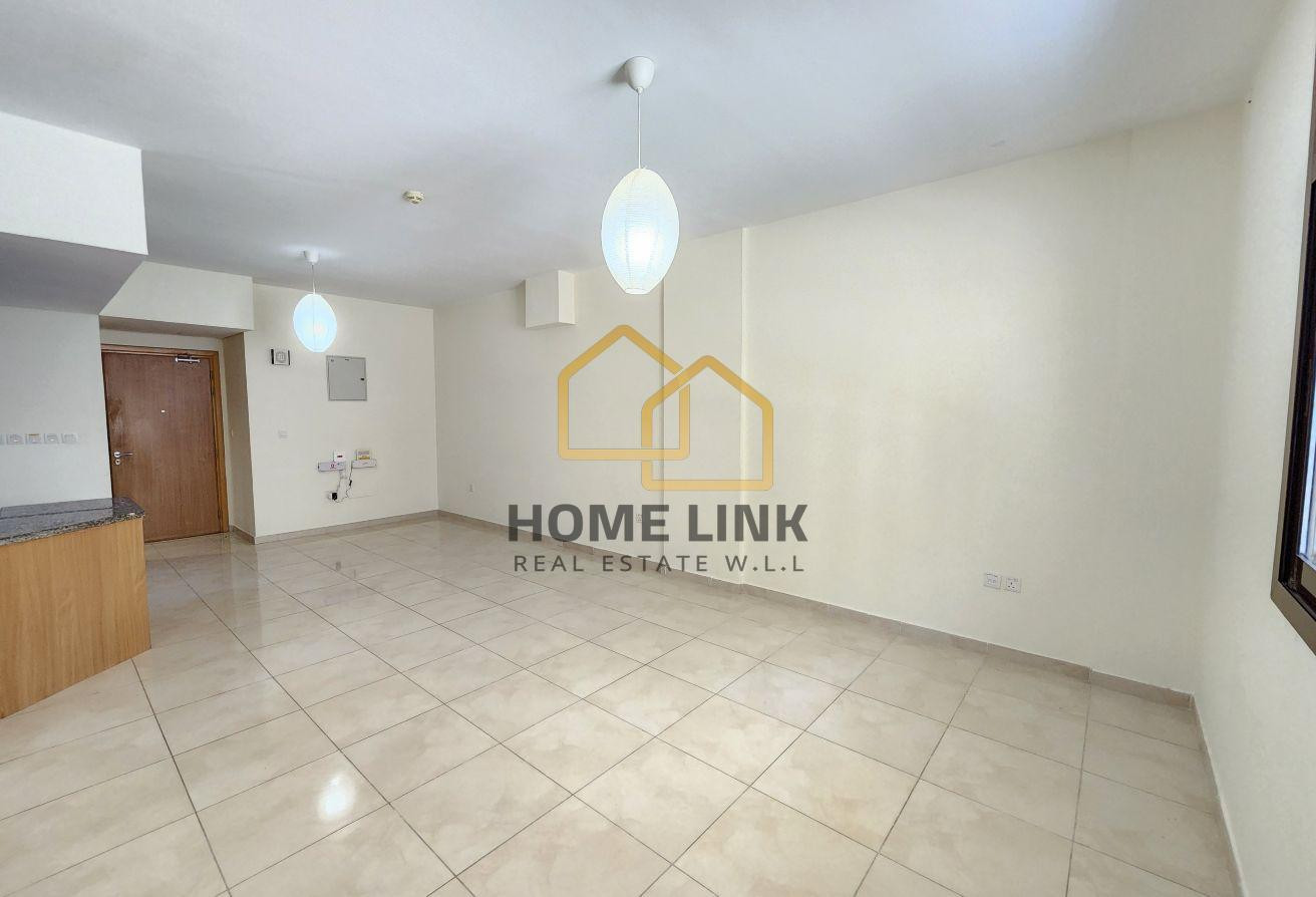 SPACIOUS 1 BEDROOM WITH GOOD PRICE IN FOXHILLS - Apartment in Piazza 1