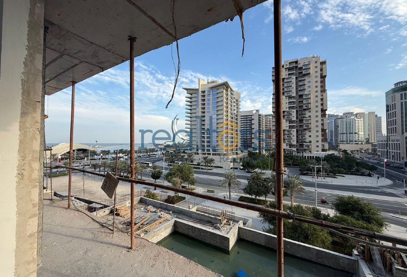 Modern-Style Off plan Furnished 1-Bedroom Apt - Apartment in Marina Tower 07