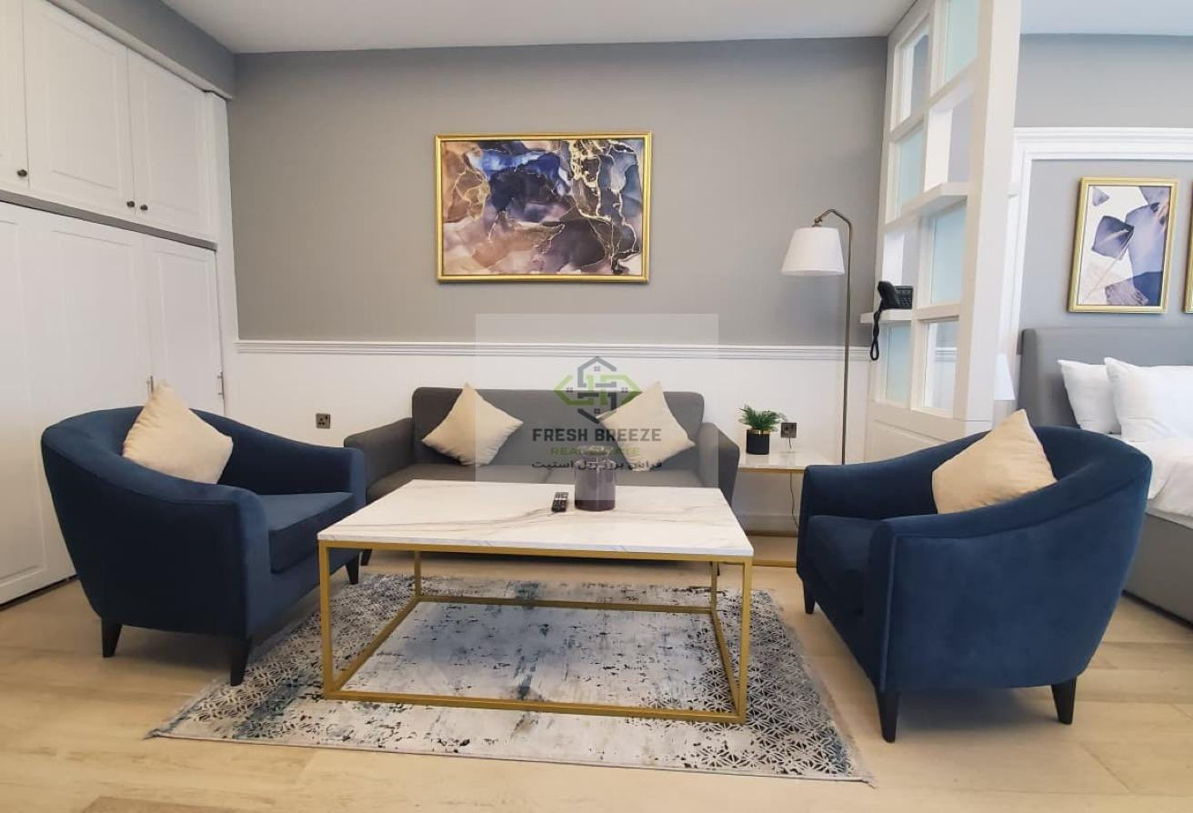 FIRST RESIDENT STUDIO | AL NASAR