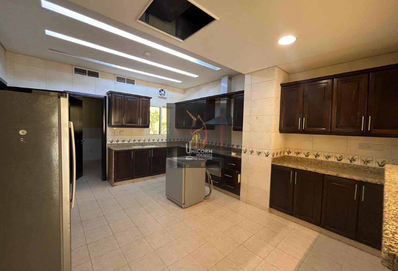 6-Bedroom+1 | SF| Backyard+Balcony | 1 MONTH FREE - Compound Villa in Al Messila