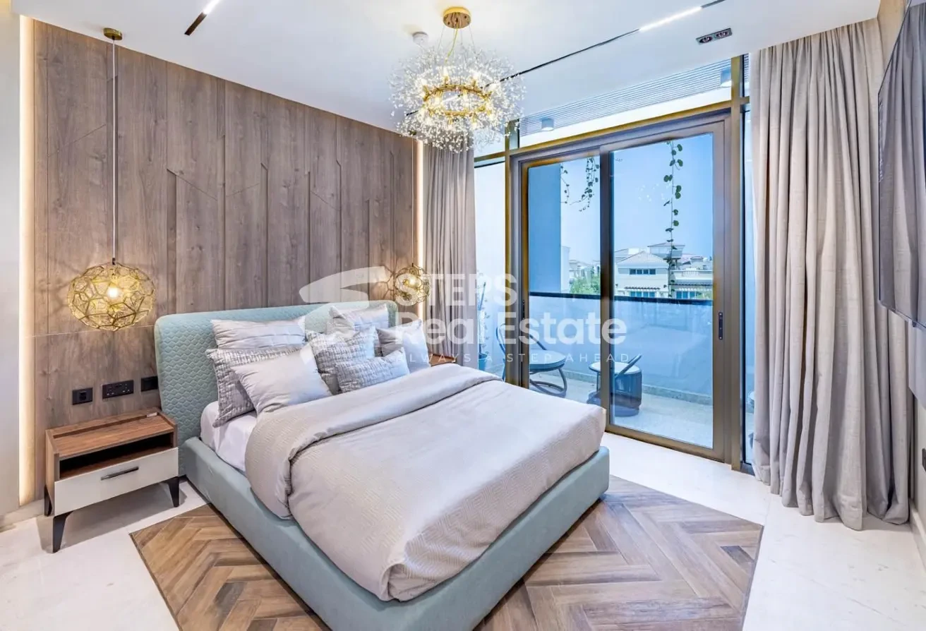 Freehold Ownership Stylish Townhouse in The Pearl - Villa in Giardino Villas