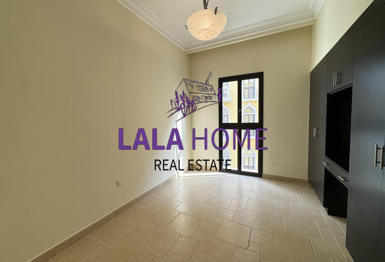 Beautiful 3BR Semi Cooling Inc | NO FEES