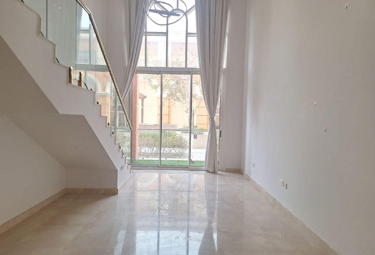 Amz Price Spacious 1-Bedroom Loft in VB 28 - Apartment in Al Mutahidah Tower