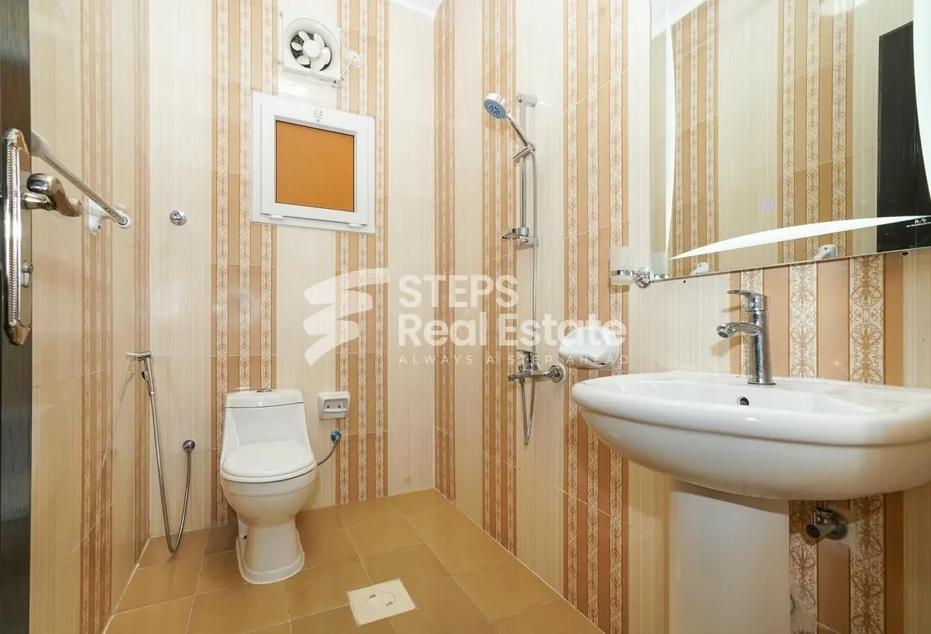 Apartment for Rent | Bills Included and Month Free - Apartment in Old Airport Road