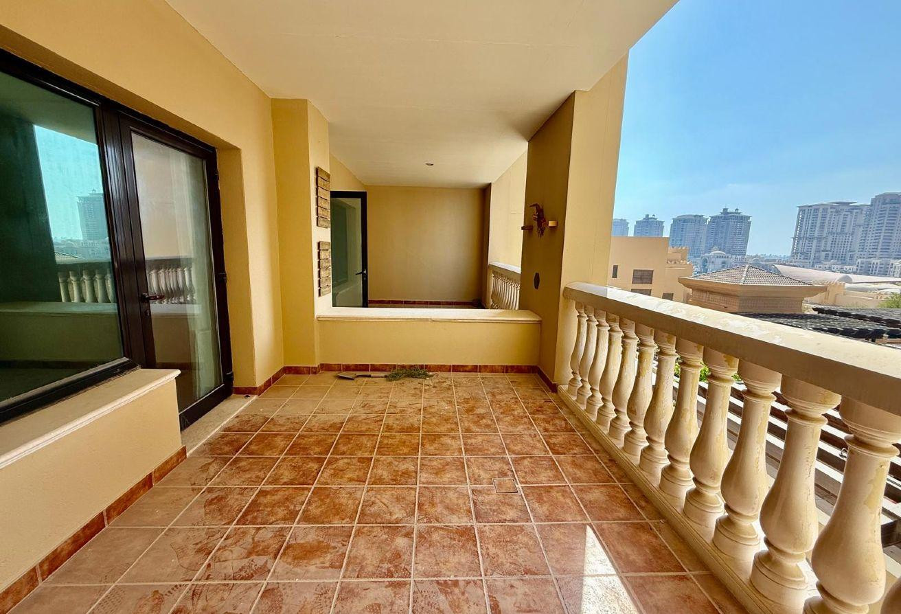 VERYY SPACIOUS / ONE BEDROOM / BIG TERRACE - Apartment in East Porto Drive