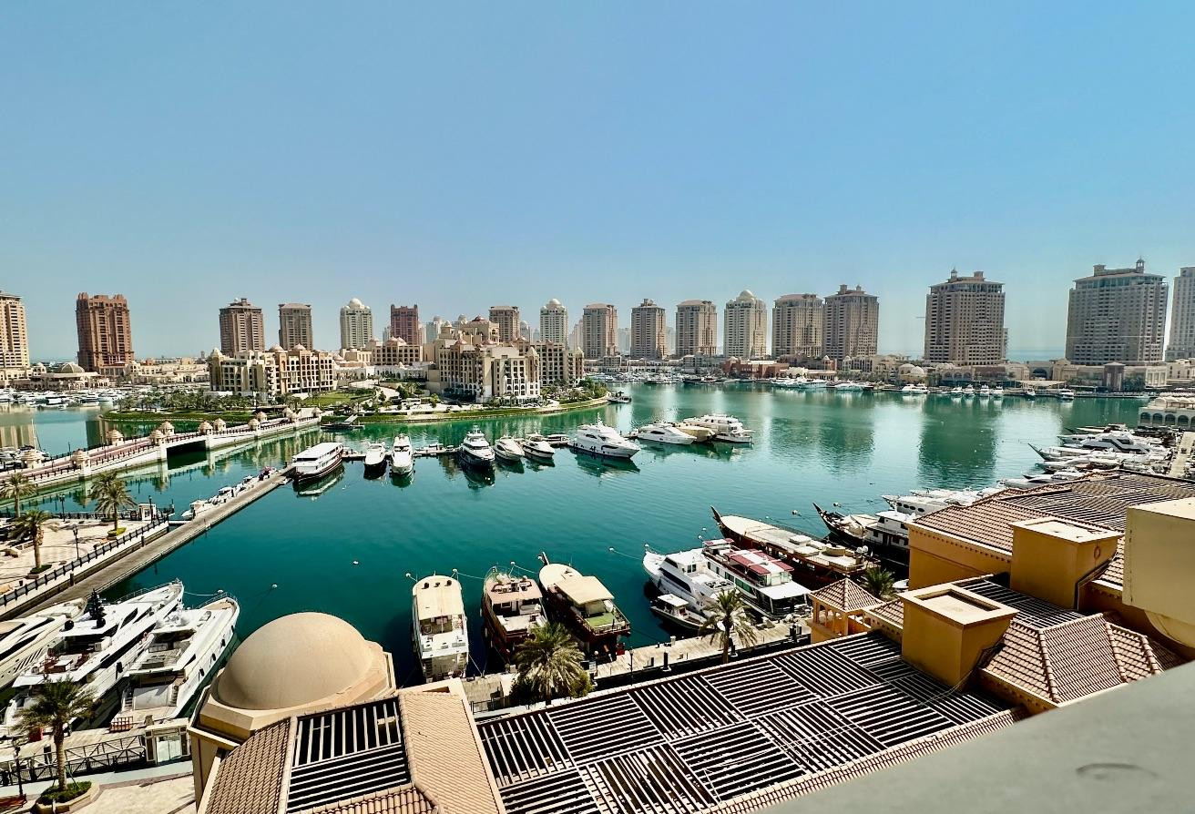 MARINA VIEW | 2BHK | CLASSIC FURNITURE | GREAT VAL - Apartment in West Porto Drive