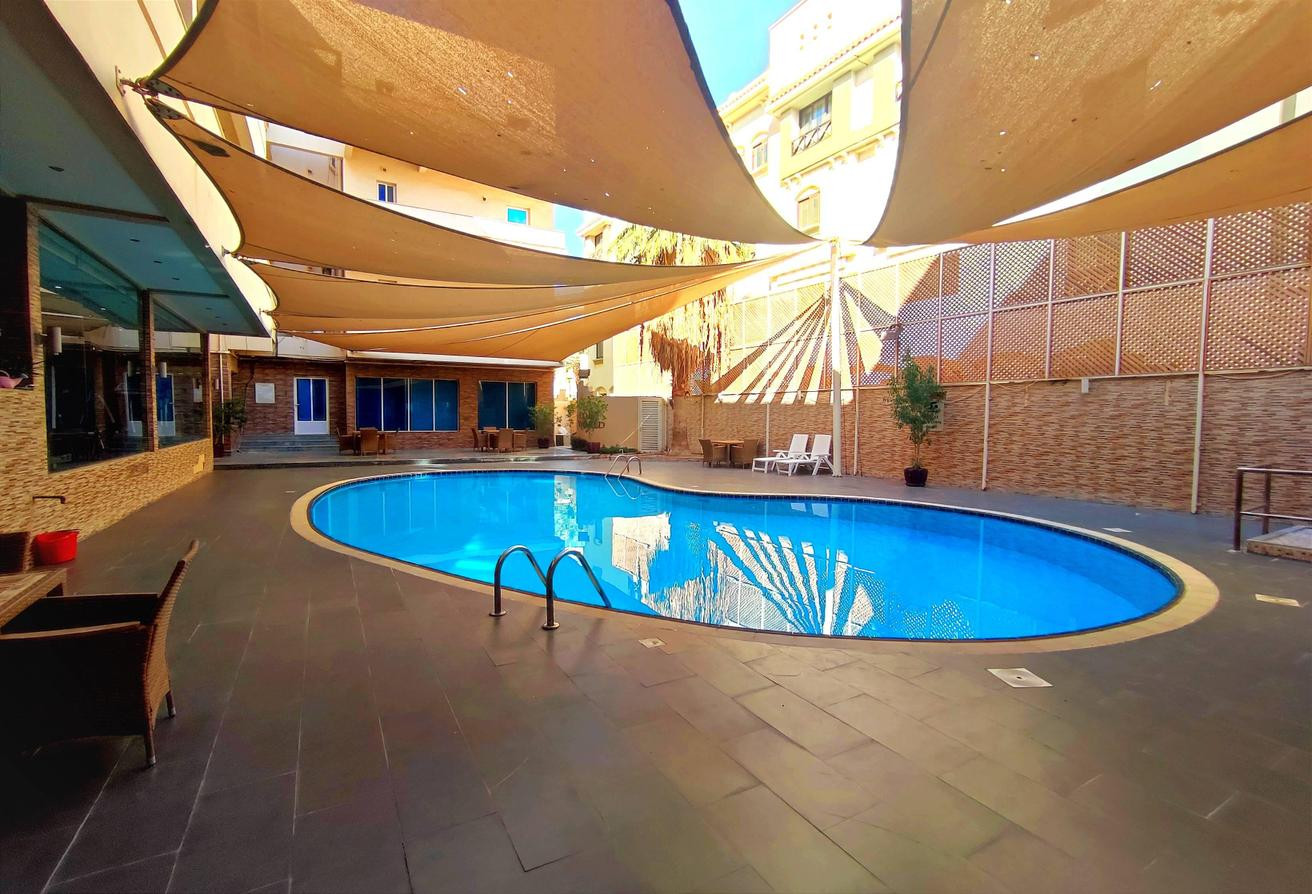 Spacious 2 bedroom apartment in Al sadd - Apartment in Al Sadd Road