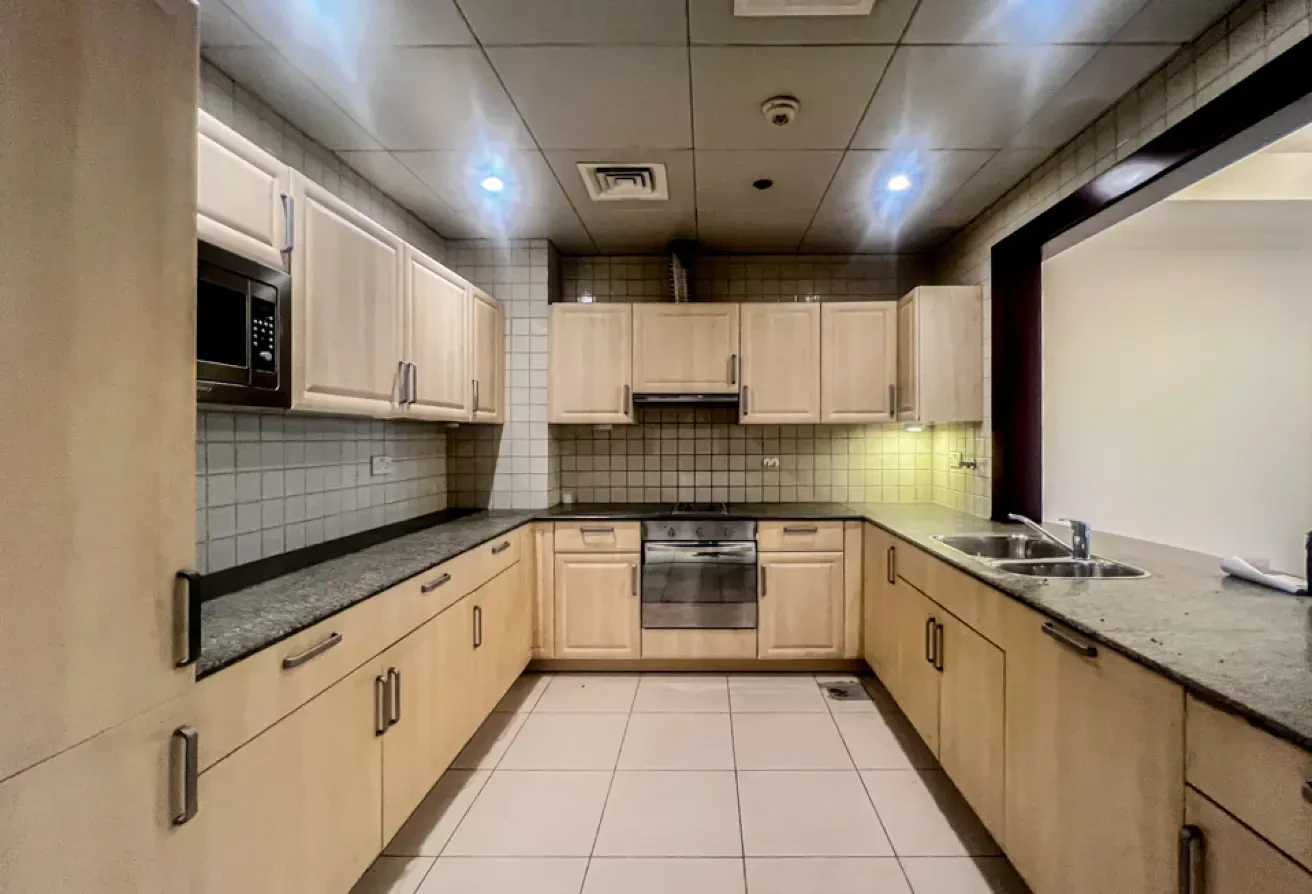 | SEMI FURNISHED | ELEGANT 1 BEDROOM - Apartment in Doha