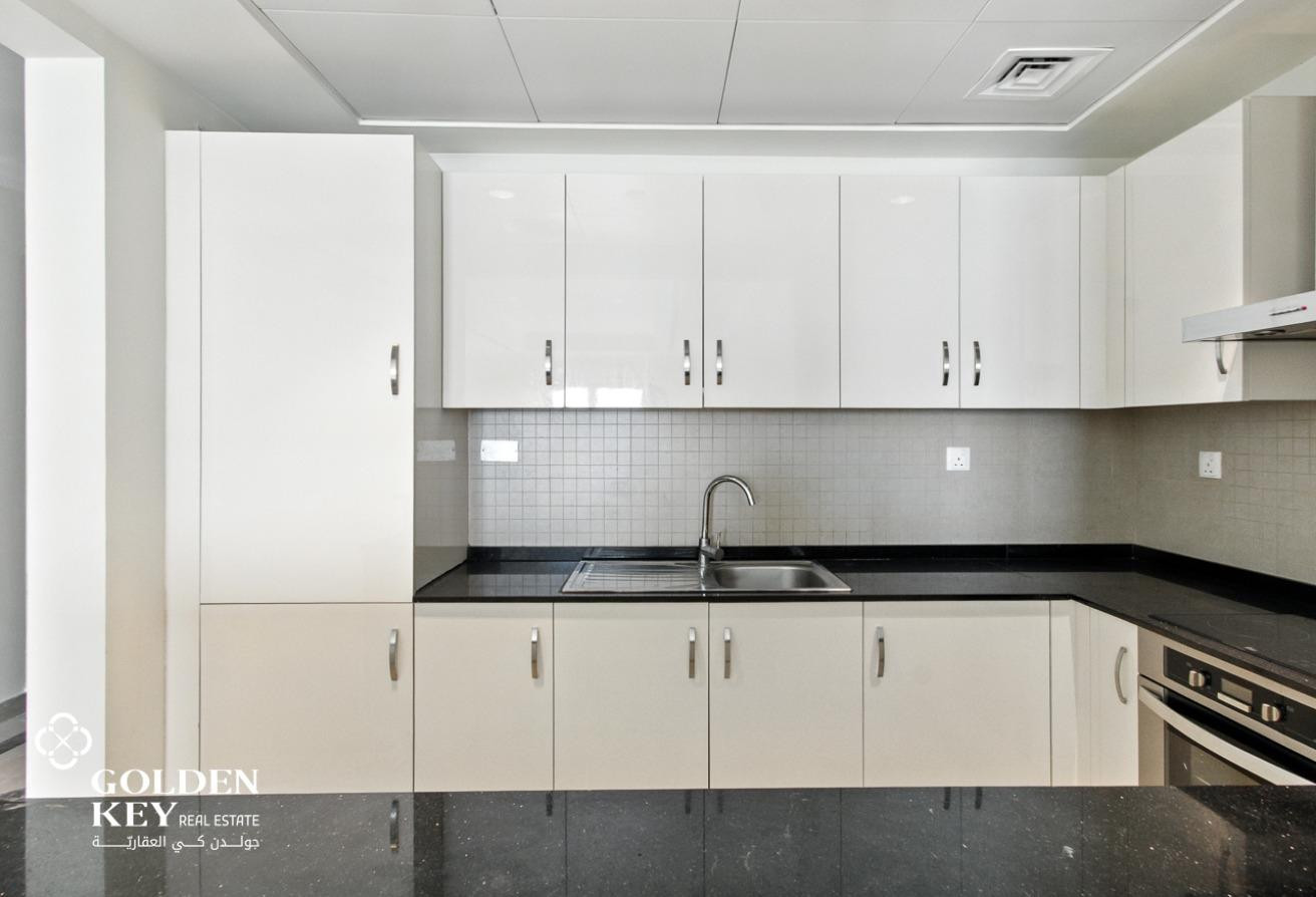 Sea View | Spacious Layout | Semi Furnished Studio - Studio Apartment in West Porto Drive