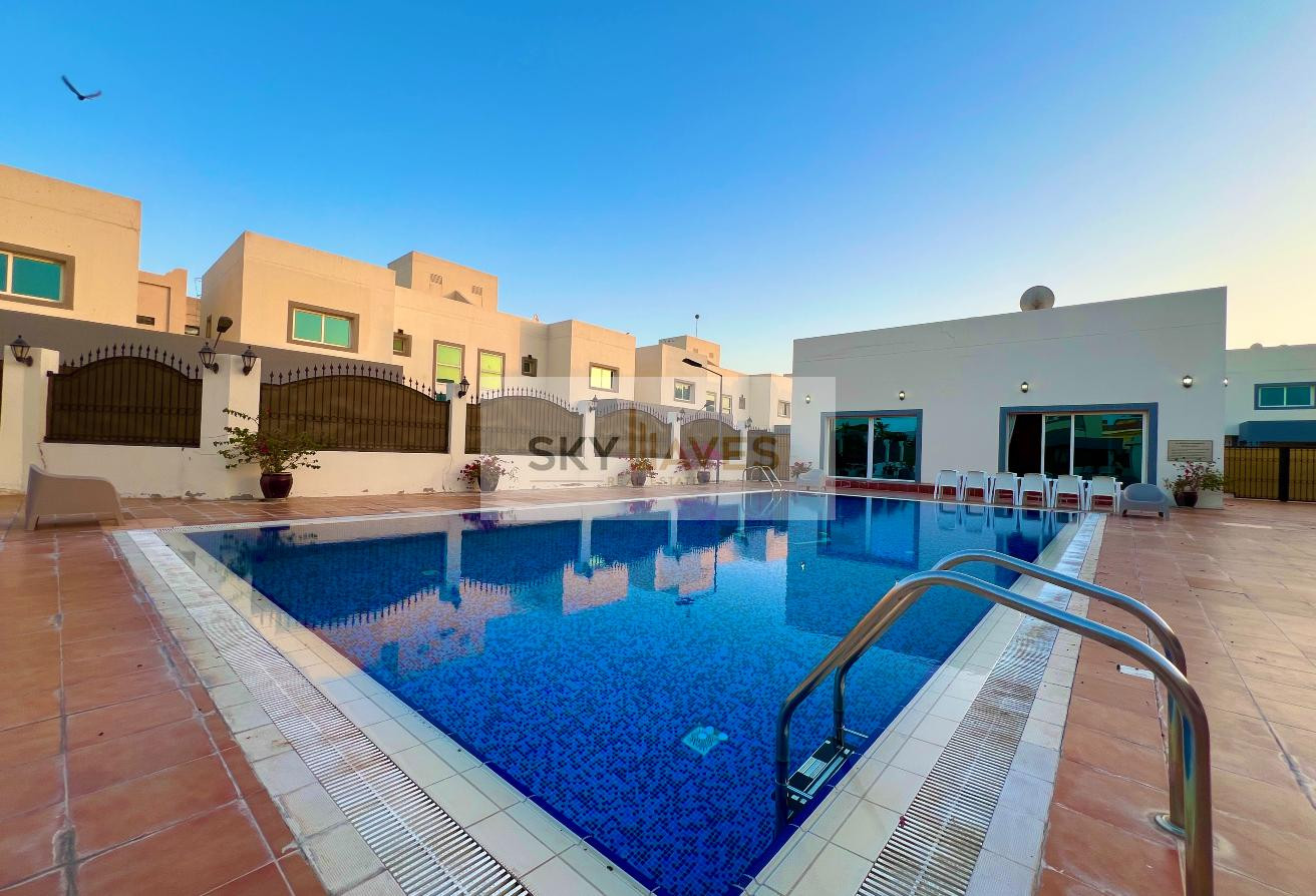3BHK COMPOUND VILLA | SEMI FURNISHED | AL NASER - Villa in Al Nasr Street