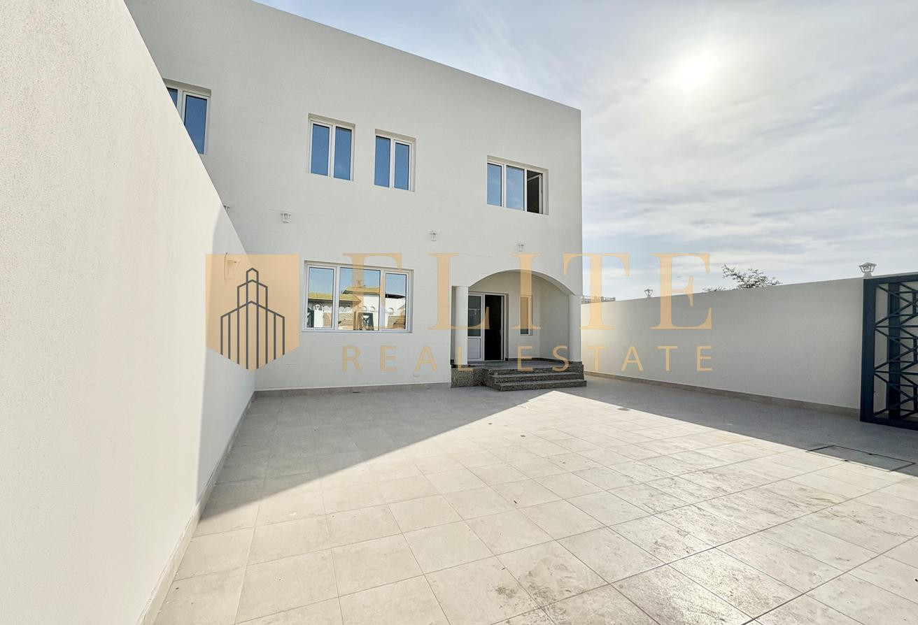 Brand New Spacious 8BDR+maid room standalone villa - Villa in Ezdan Village 2