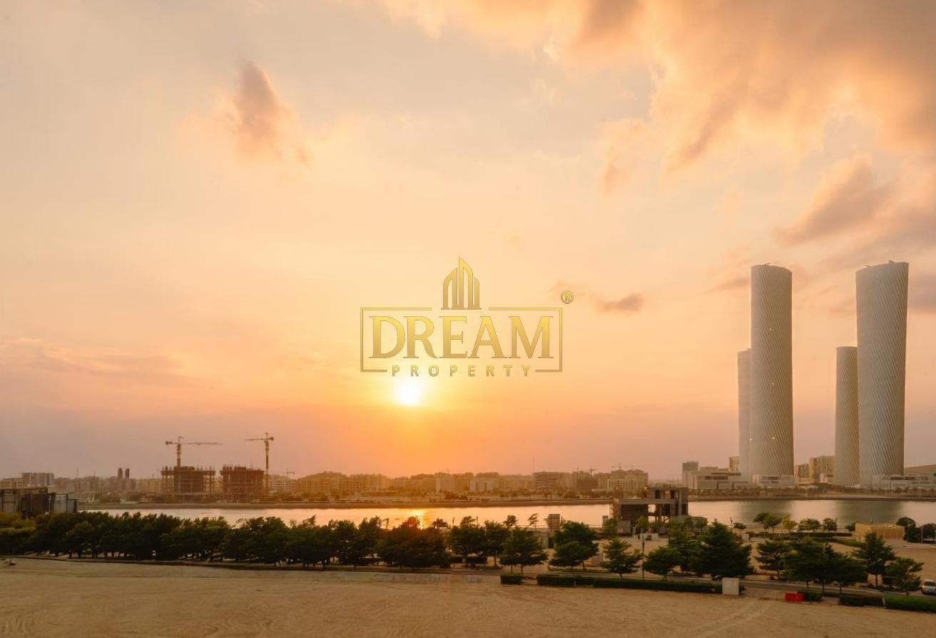 EXCLUSIVE 4BDR SEA-FRONT VILLAS |2% DP| 6 YEARS PP