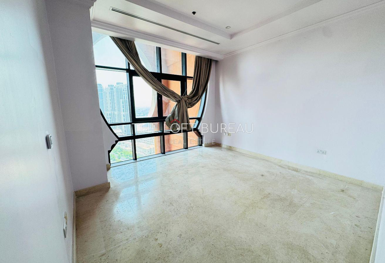 PENTHOUSE MARINA VIEW | SPECIOUS IN HEART OF PEARL - Penthouse in West Porto Drive