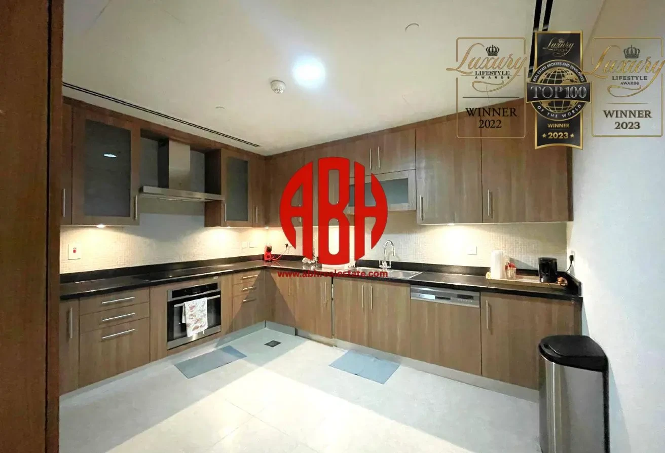 BILLS FREE | LUXURY 2BR+MAID+BALCONY | MARINA VIEW - Apartment in Viva East