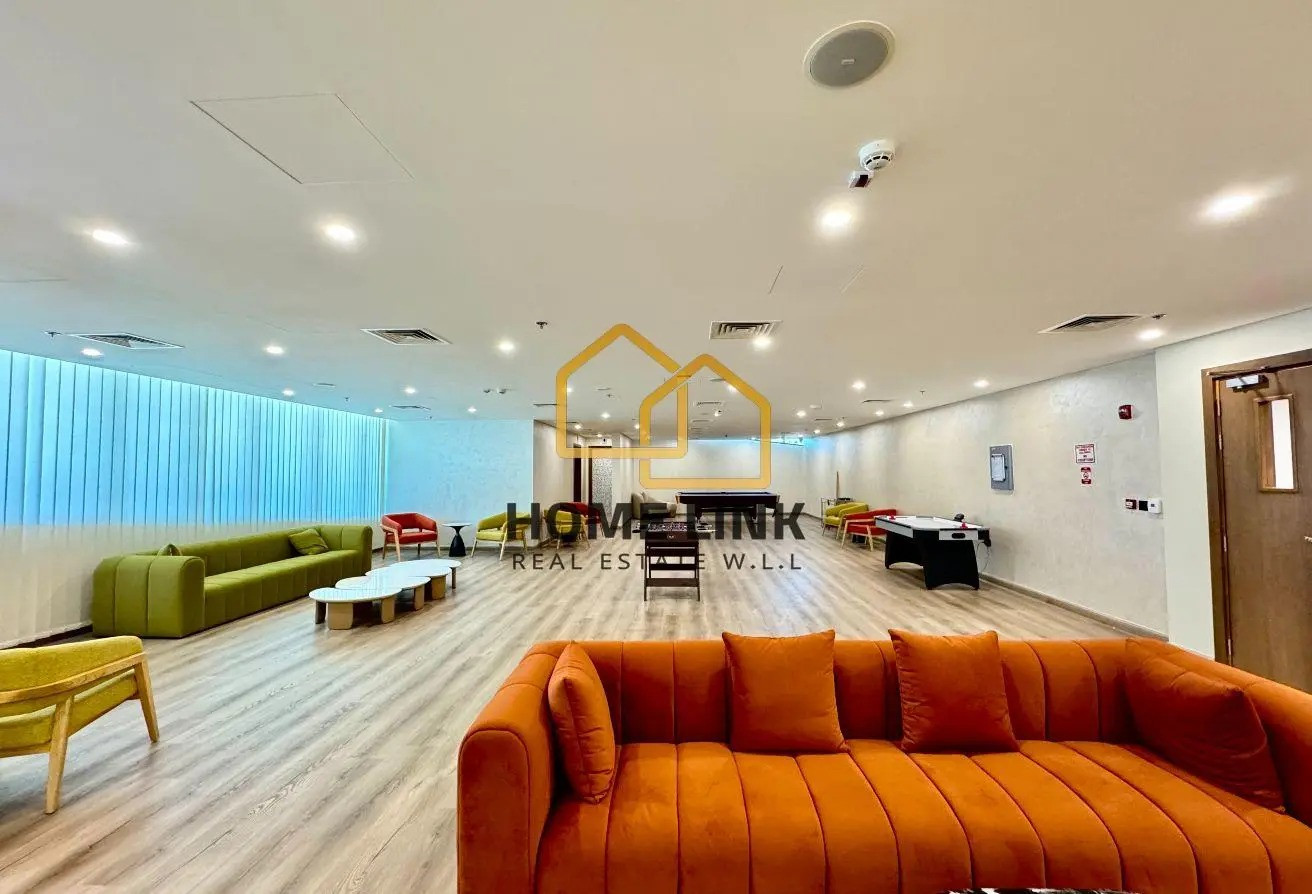 HURRY UP / GOOD INVESTMENT / STADUIM VIEW