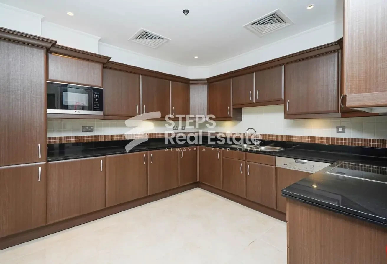 Semi Furnished 2BHK Apartment | Marina View - Apartment in West Porto Drive