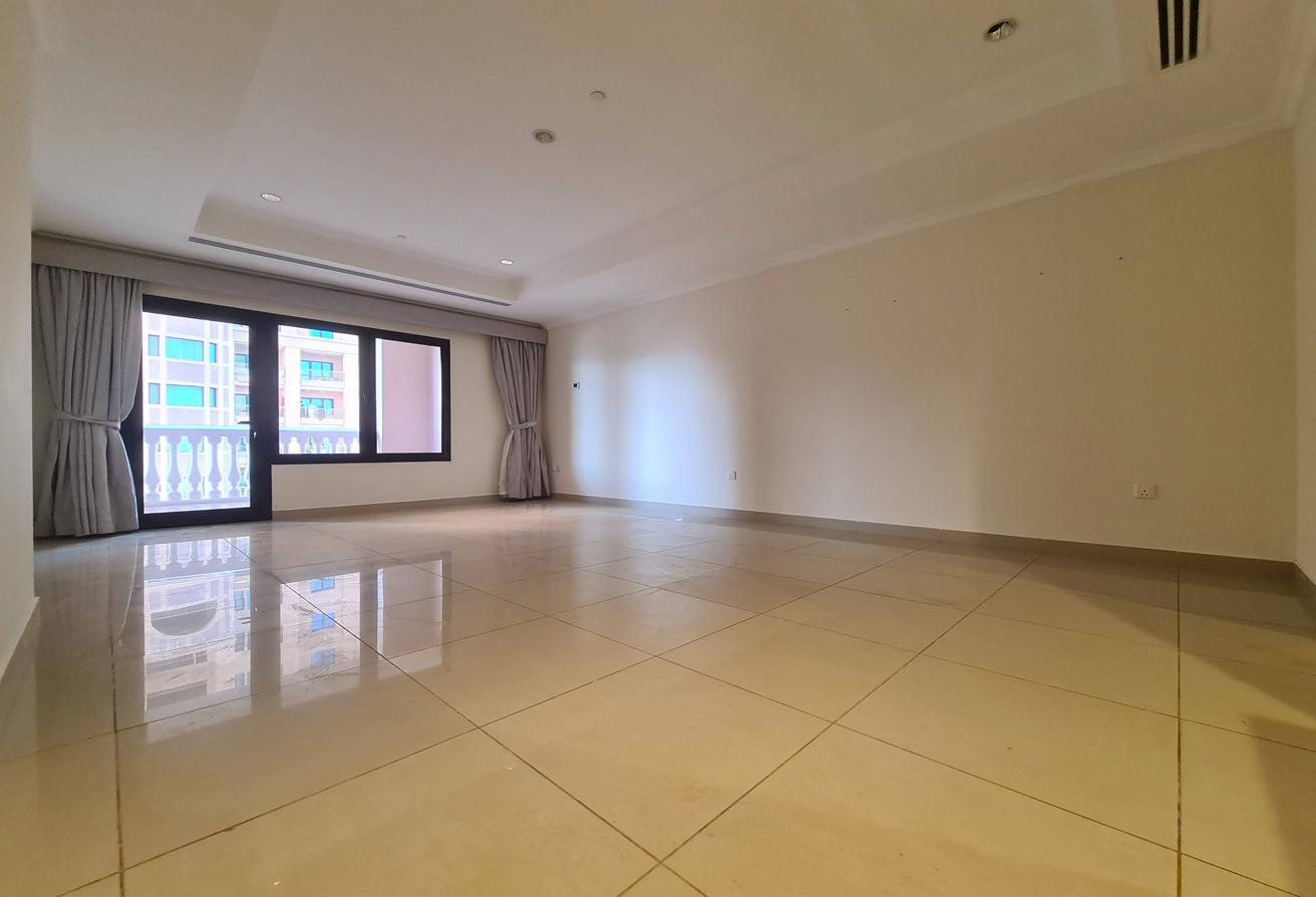 Bills Done | Large Layout | Big Balcony - Apartment in East Porto Drive