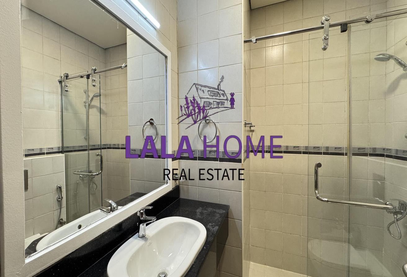 Beautiful Specious 3BR SF Qatar cool included