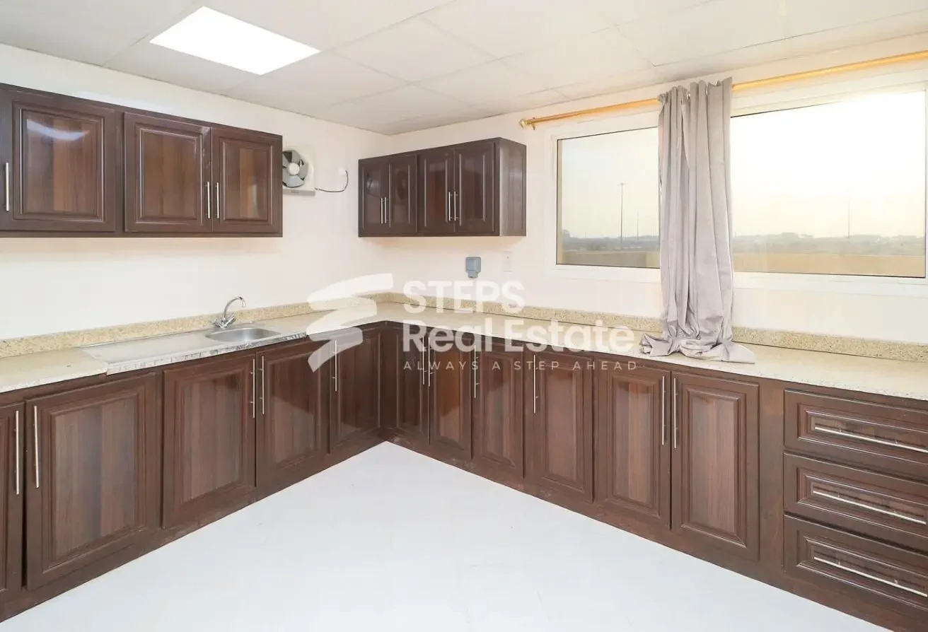 18 Rooms for Staff for Rent in Al Khor - Labor Camp in Al Khor
