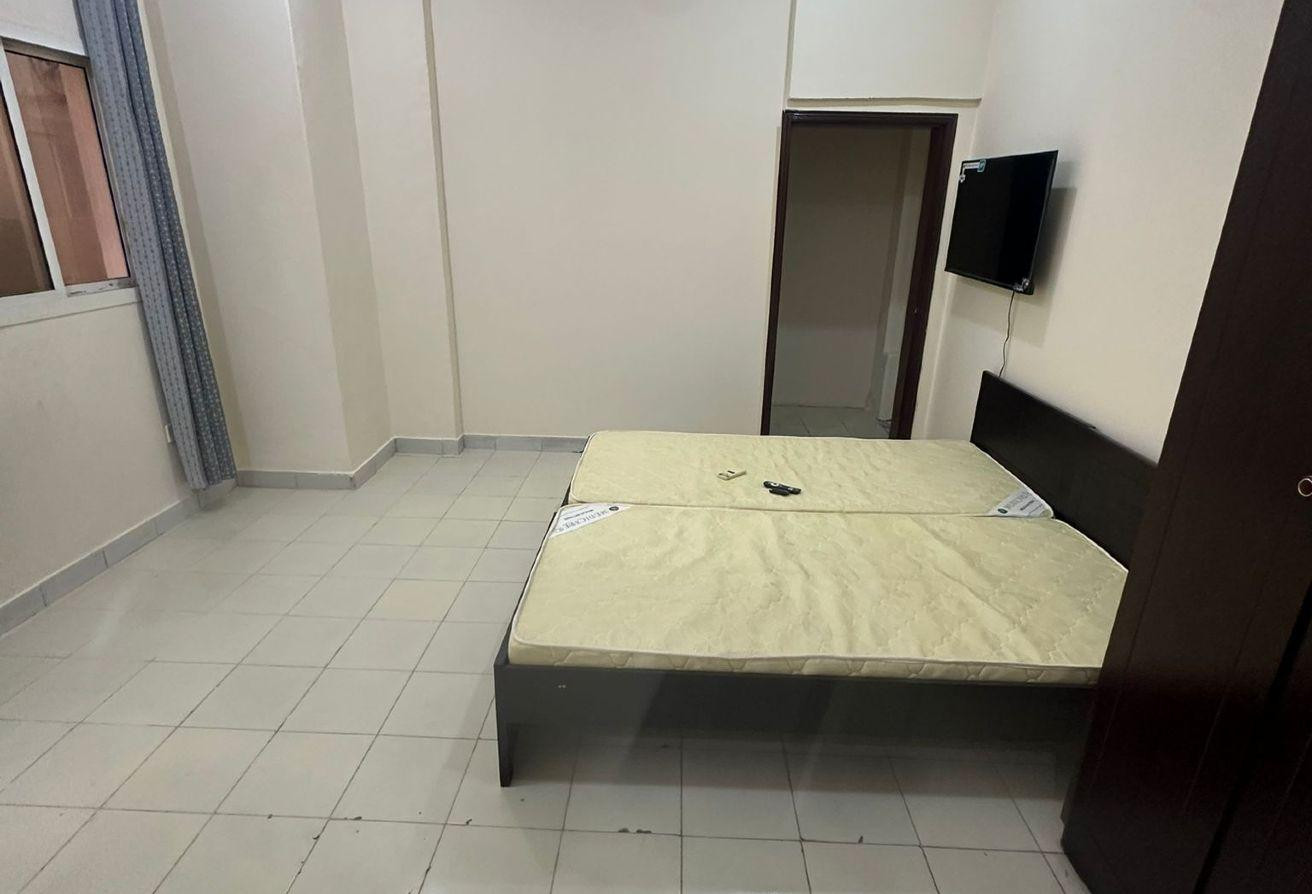 Al Kharaitiyat , ground floor, right of the villa - Studio Apartment in Al Kharaitiyat