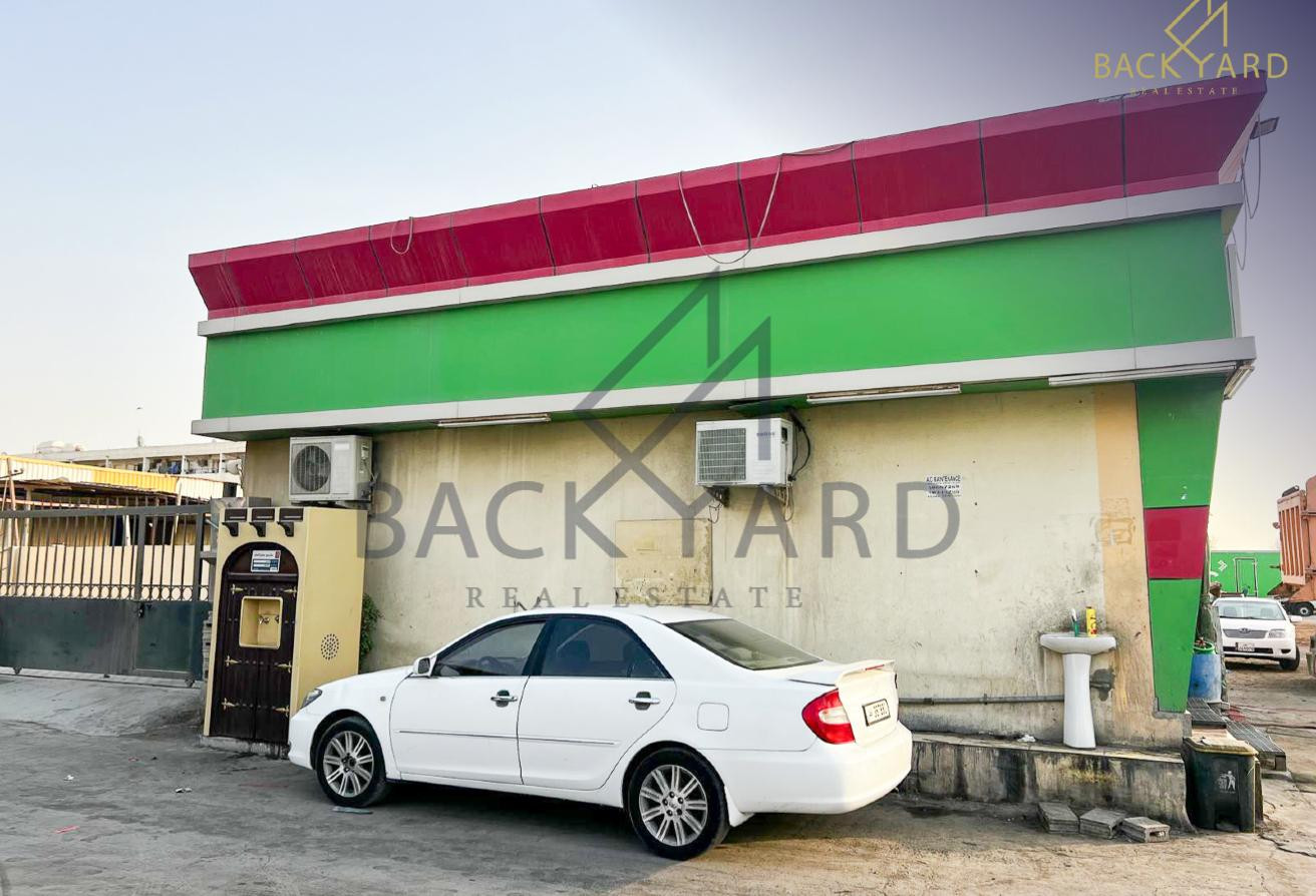 Service Center with Camp – Industrial Area - Labor Camp in Industrial Area