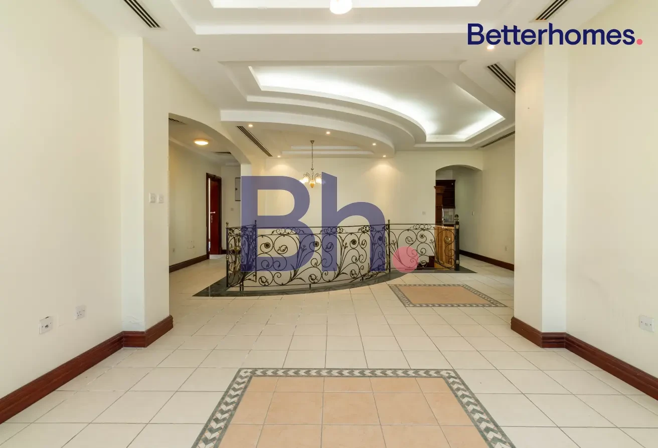 SPACIOUS 4BR VILLA WITH MAID’S ROOM | WEST BAY - Compound Villa in West Bay Lagoon