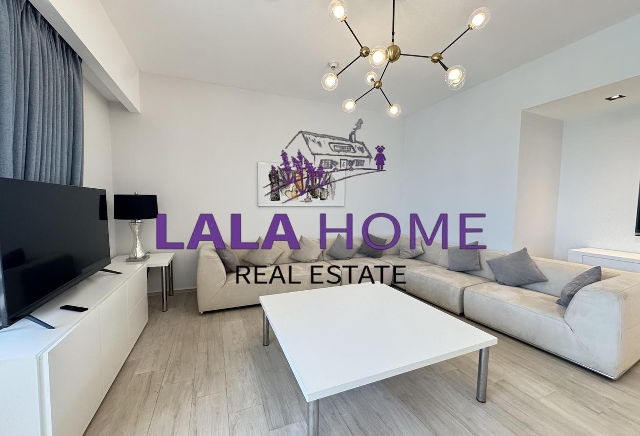 Stunning 2 Furnished Bedrooms, With Balcony