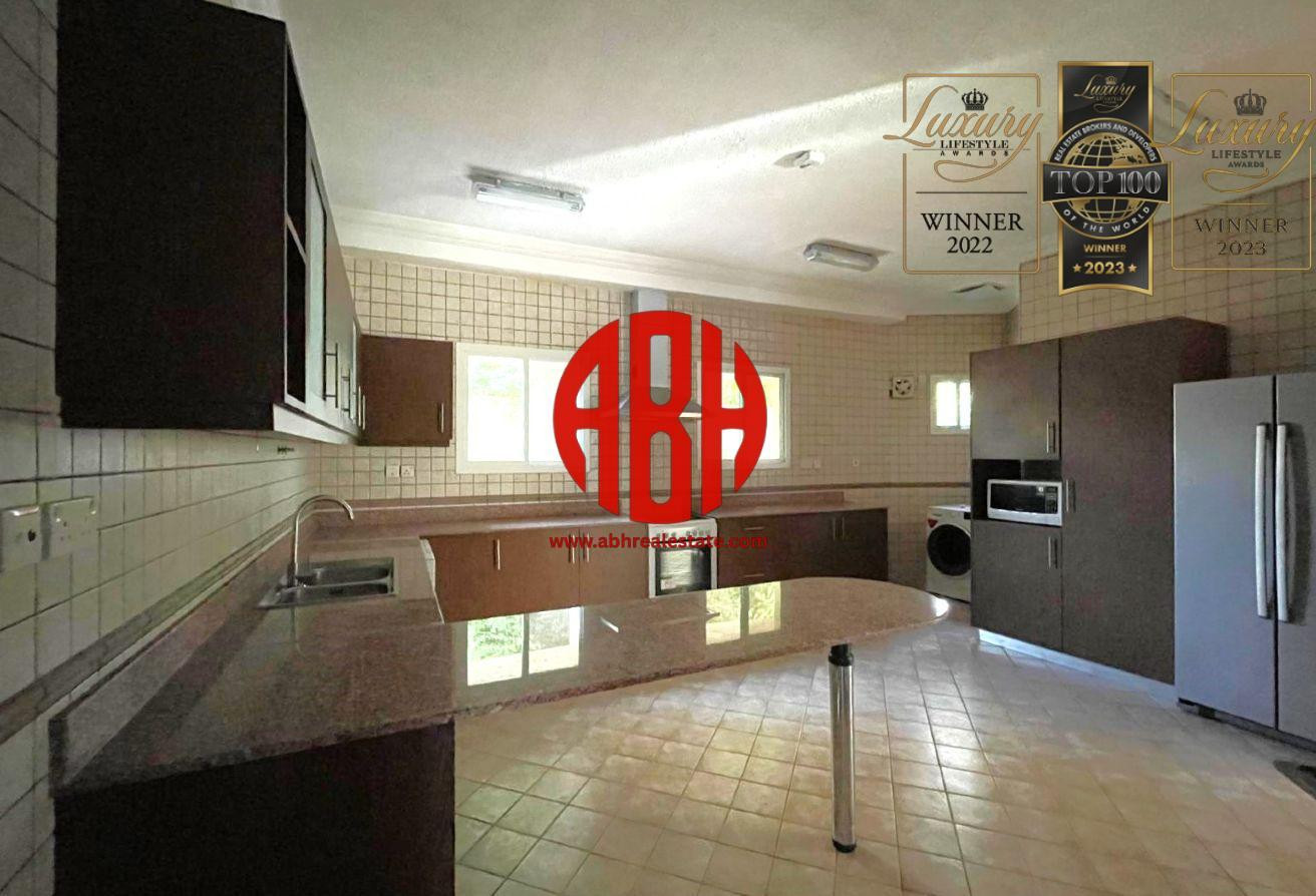 ELEGANT 4-BDR + MAID VILLA | HIGH-END AMENITIES