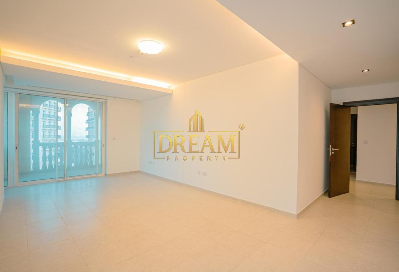 Beach View | 2 Bedroom + Maid | Semi Furnished - Apartment in Viva Central