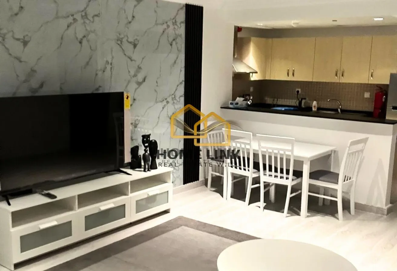 Studio Fully Furnished Apartment in Porto Arabia - Apartment in One Porto Arabia