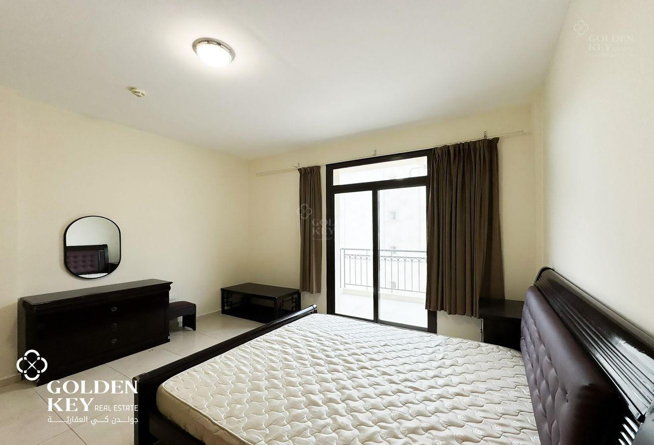 Furnished 3BHK with 2 Balconies | Large Layout - Apartment in Fox Hills