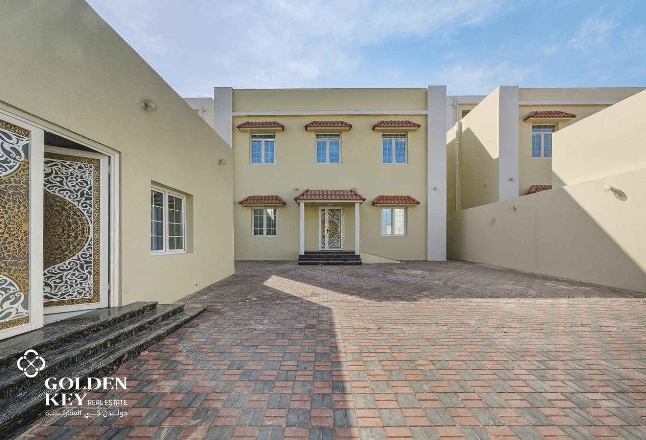 Service Villa | Stand Alone | Open Concept - Villa in Al Gharrafa