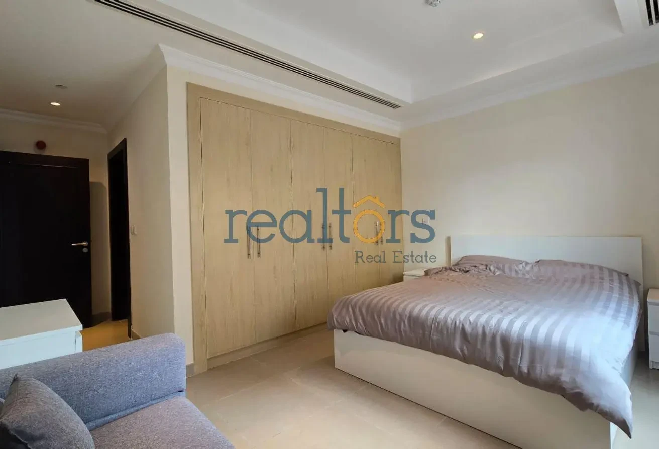 Modern 1 BHK Fully Furnished in Porto Arabia - Apartment in East Porto Drive