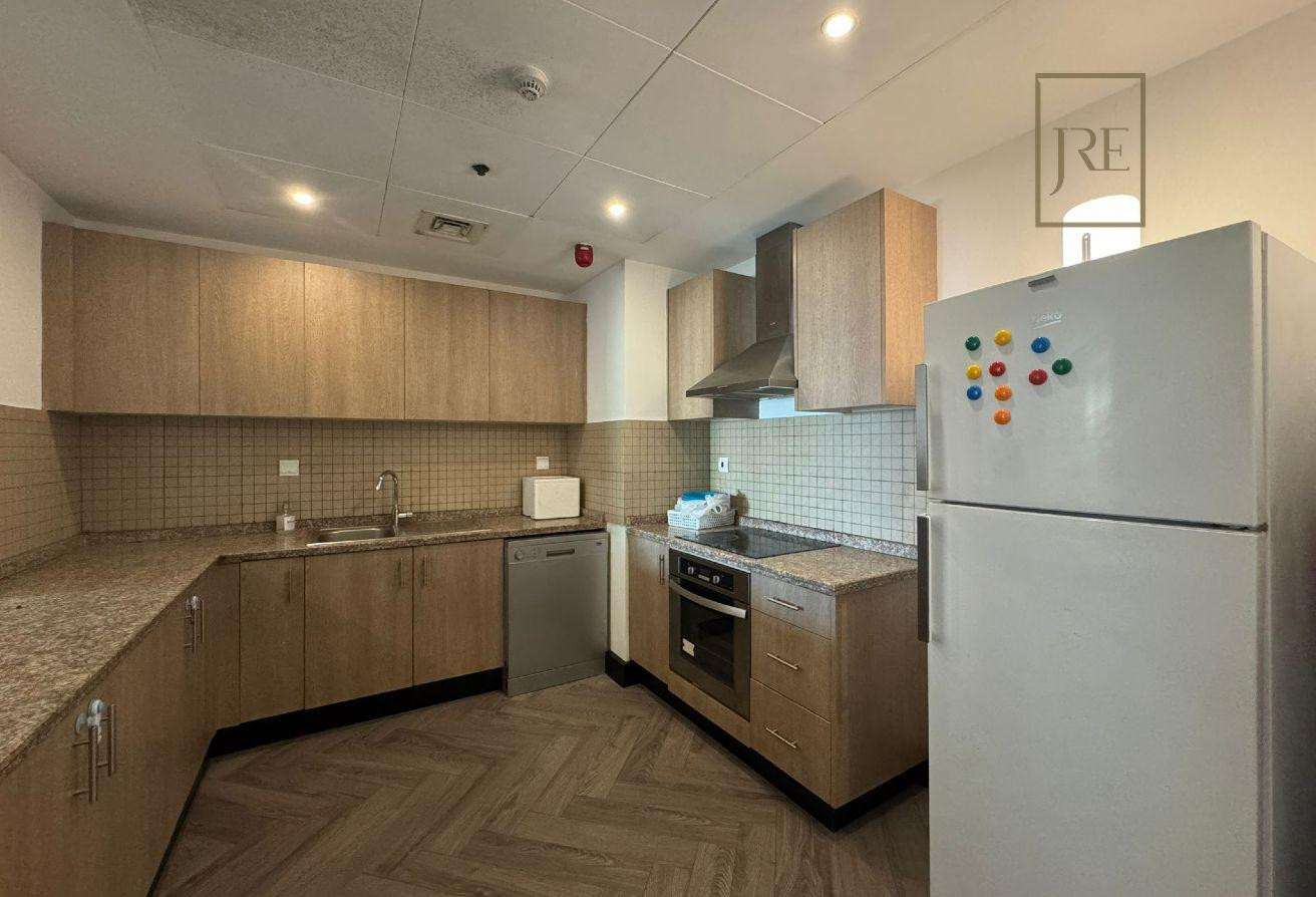 Spacious 1 BDR Amazing View from Terrace-The Pearl - Apartment in East Porto Drive