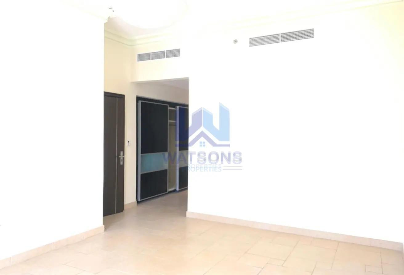 SPACIOUS SF 2BHK APT WITH BALCONY - Apartment in Qanat Quartier