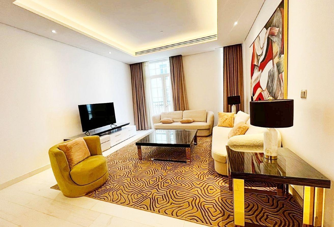 SPACIOUS 2BHK WITH LUXURIOUS FURNITURE