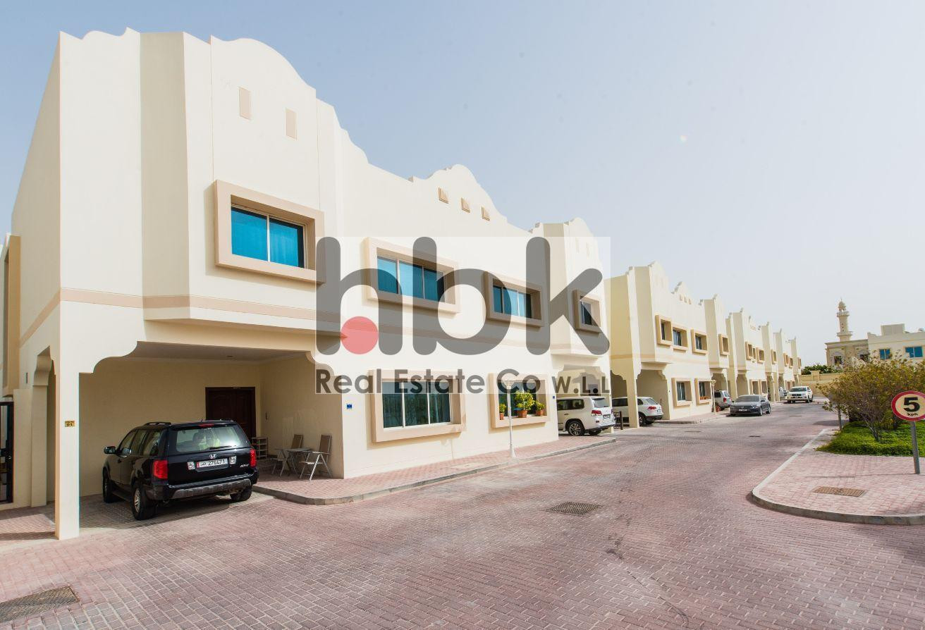 3 Master bedrooms + Maids NO COMMISSION - Compound Villa in Al Ain Compound