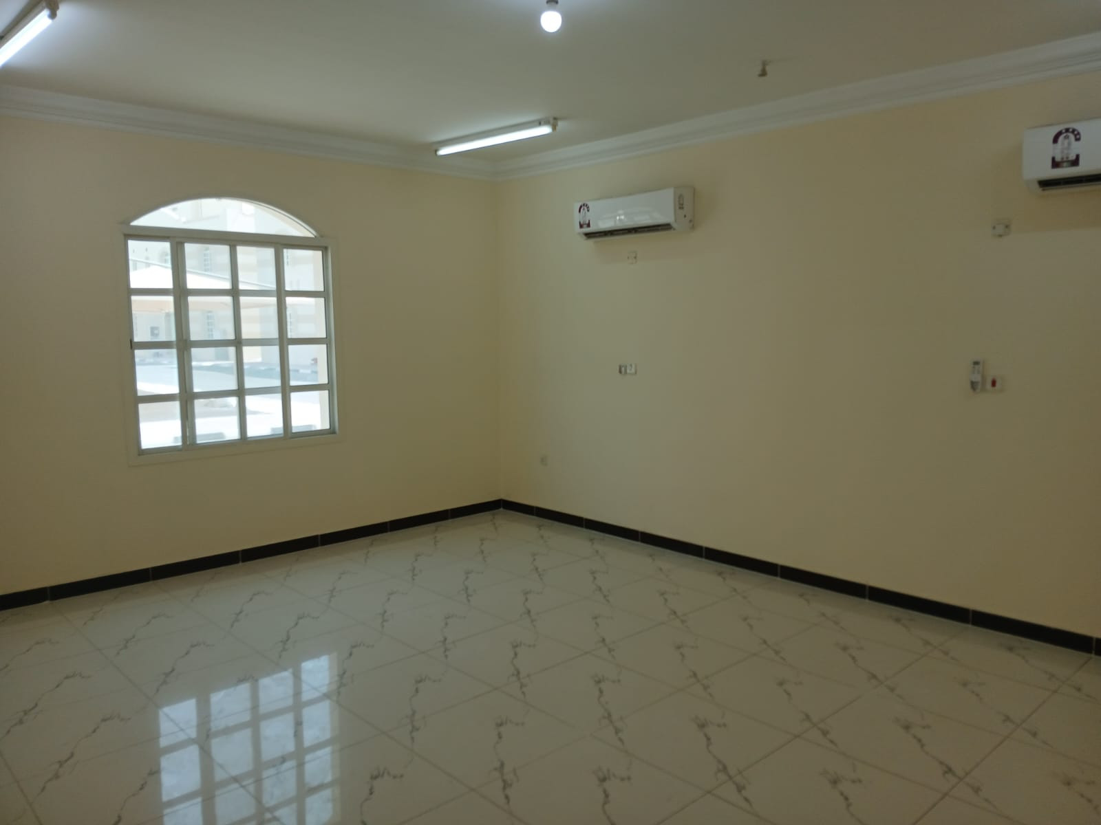 Affordable 5BHK Villa in Ain Kaled - Compound Villa in Ain Khaled