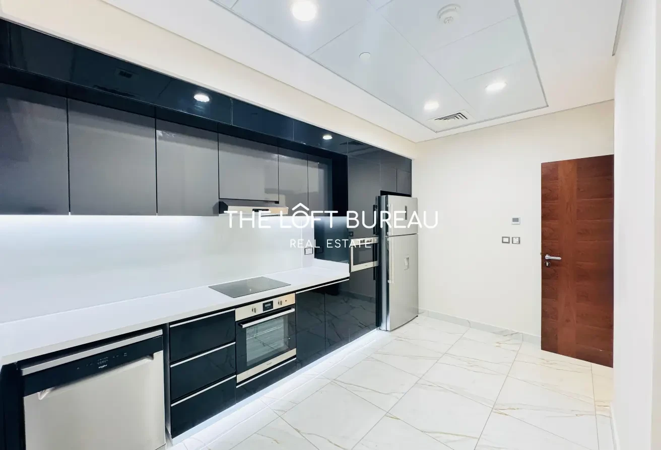 Sea View | 1 Specious Bedroom Fully Furnished - Apartment in Doha