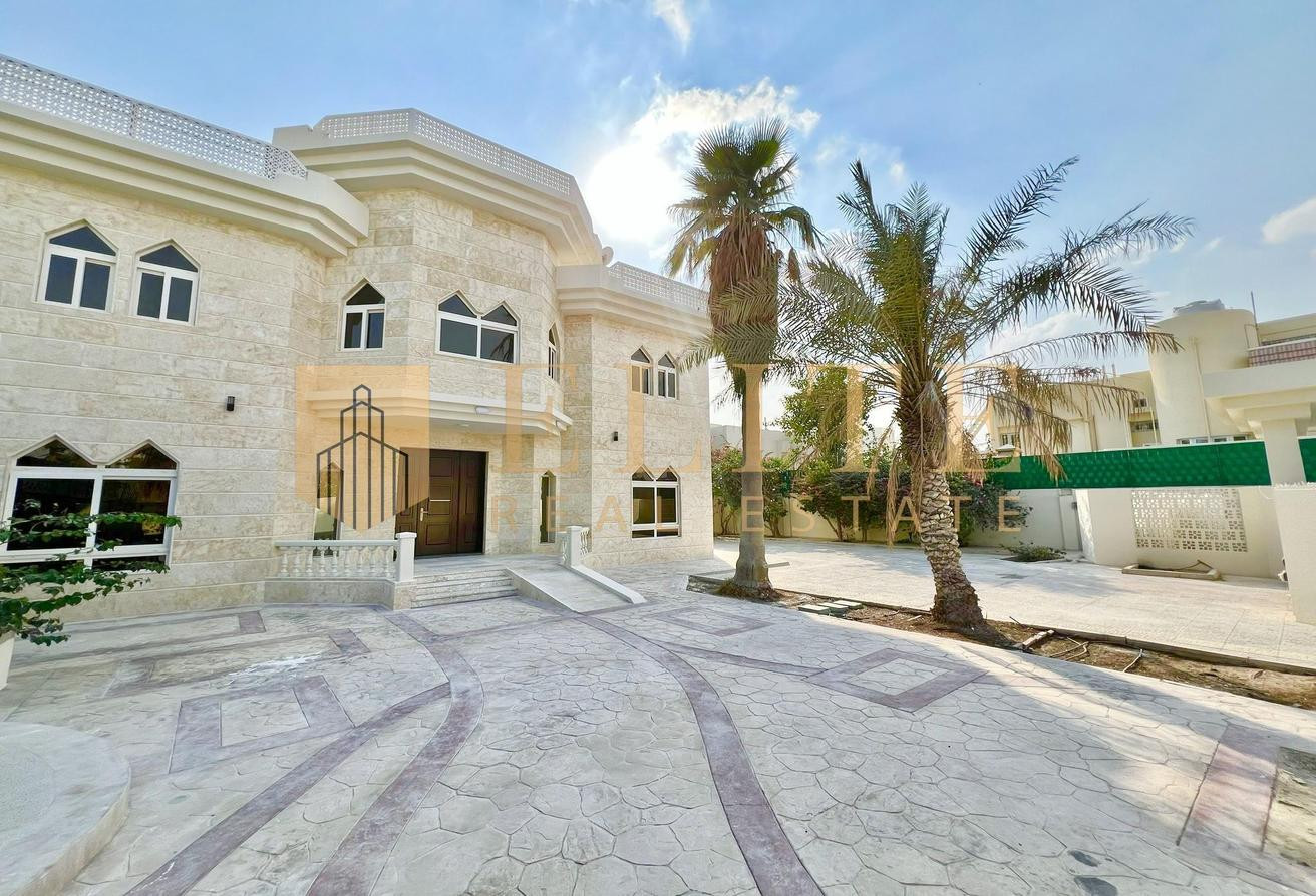 Huge renovated 5BDR+MAID+Driver villa private pool - Villa in Hazm Al Markhiya