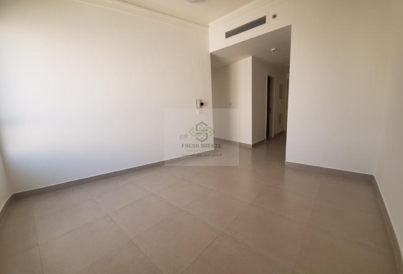 Elegant 2 BHK Unfurnished Apartment with bills - Apartment in Ibn Al Haitham